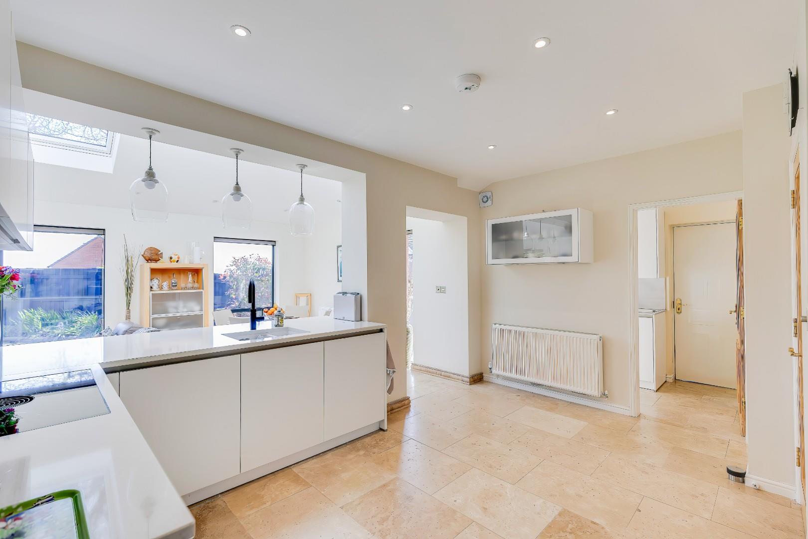 12 Blodyn Y Gog, Barry, CF63 1FB